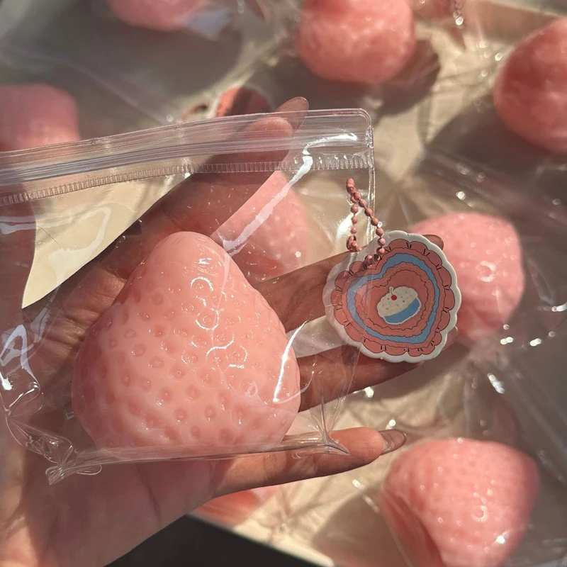 Strawberry Taba Squishy Fidget - đánh giá và giá Stationery Office
